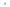 Blaues Haus Icon auf weißem Hintergrund.